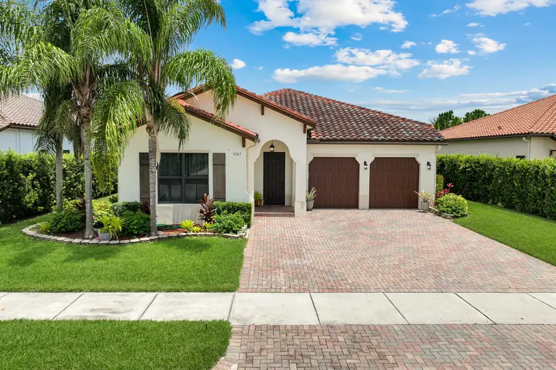 5547 Ferrari Ave, Ave Maria